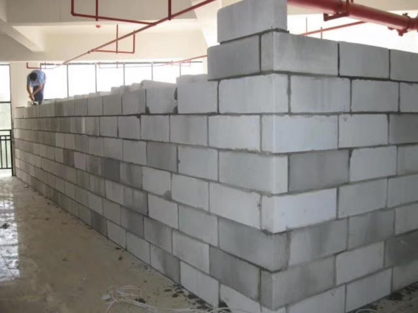 广宗蒸压加气混凝土砌块承重墙静力和抗震性能的研究